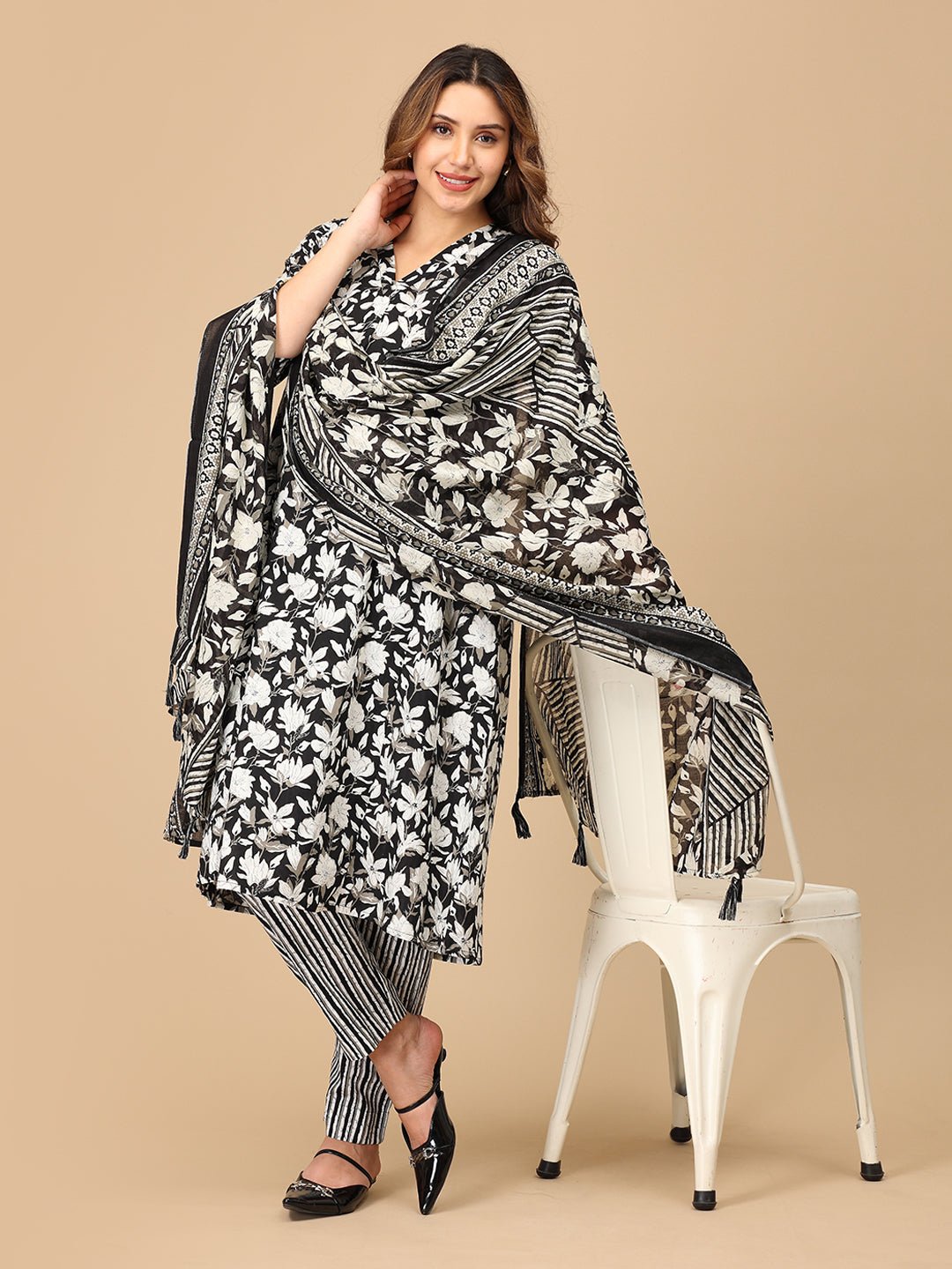 Bagh - E - Black Maternity and Nursing Kurta Set With Dupatta - MEW - SK - BGEBK - S