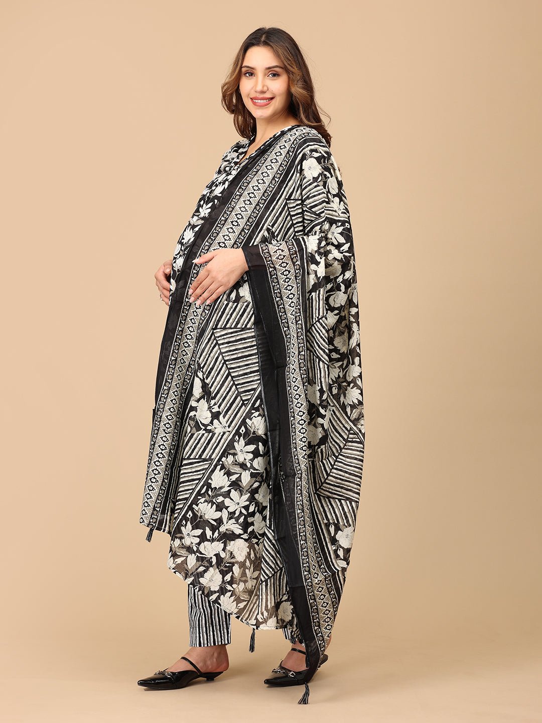 Bagh - E - Black Maternity and Nursing Kurta Set With Dupatta - MEW - SK - BGEBK - S