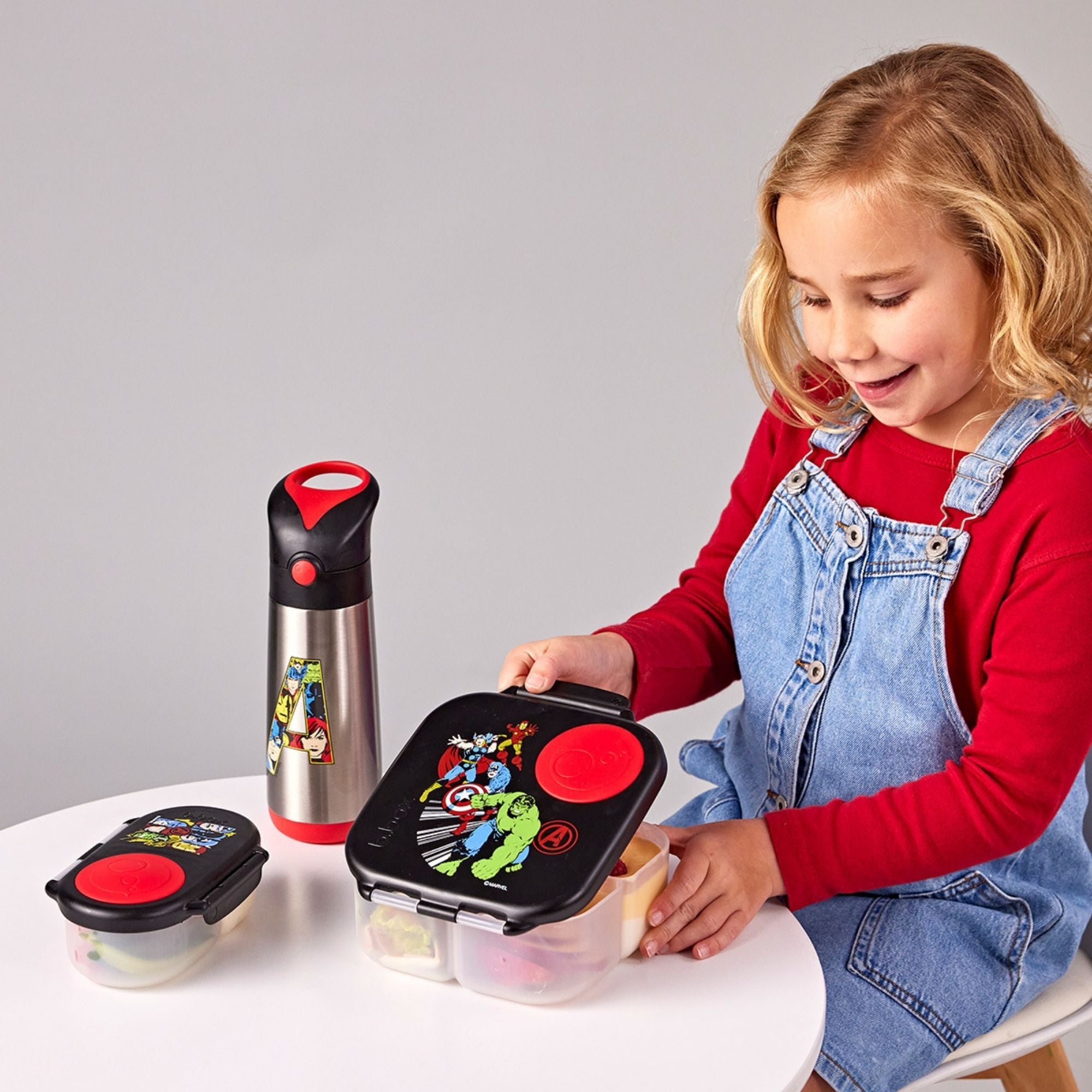 b.box Avengers Mini Lunchbox - Adjustable Divider, Flexi Fruit Holder & 1L Capacity - Multicolor - 4007XMA4