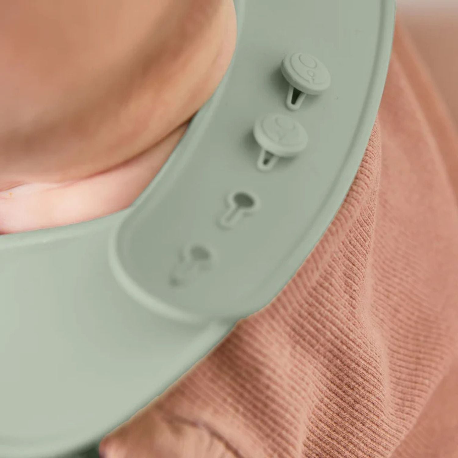 b.box Silicone Bib Sage Green - 101210