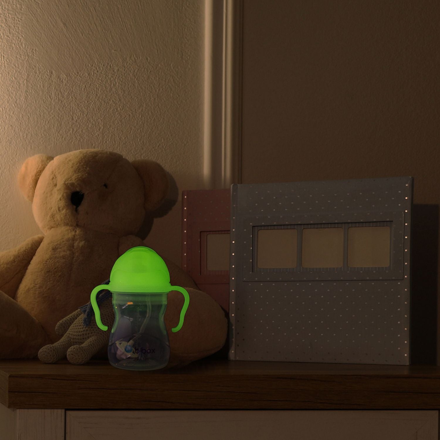 b.box Weighted Straw Sippy cup - Glow in the dark - 200232