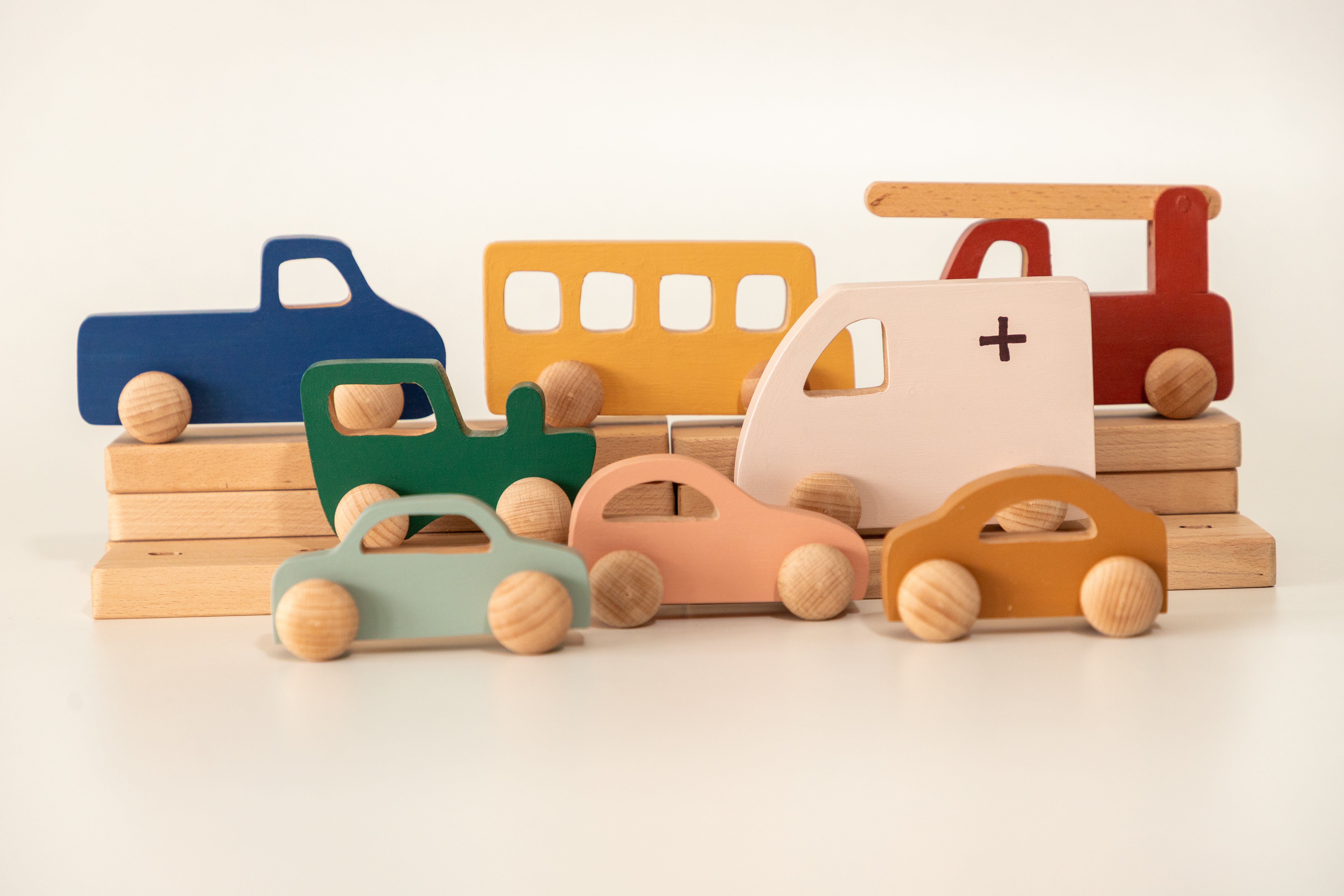 Birch & Bug Ambulance Roller Toy - 1+ year - Push & Pull Toys