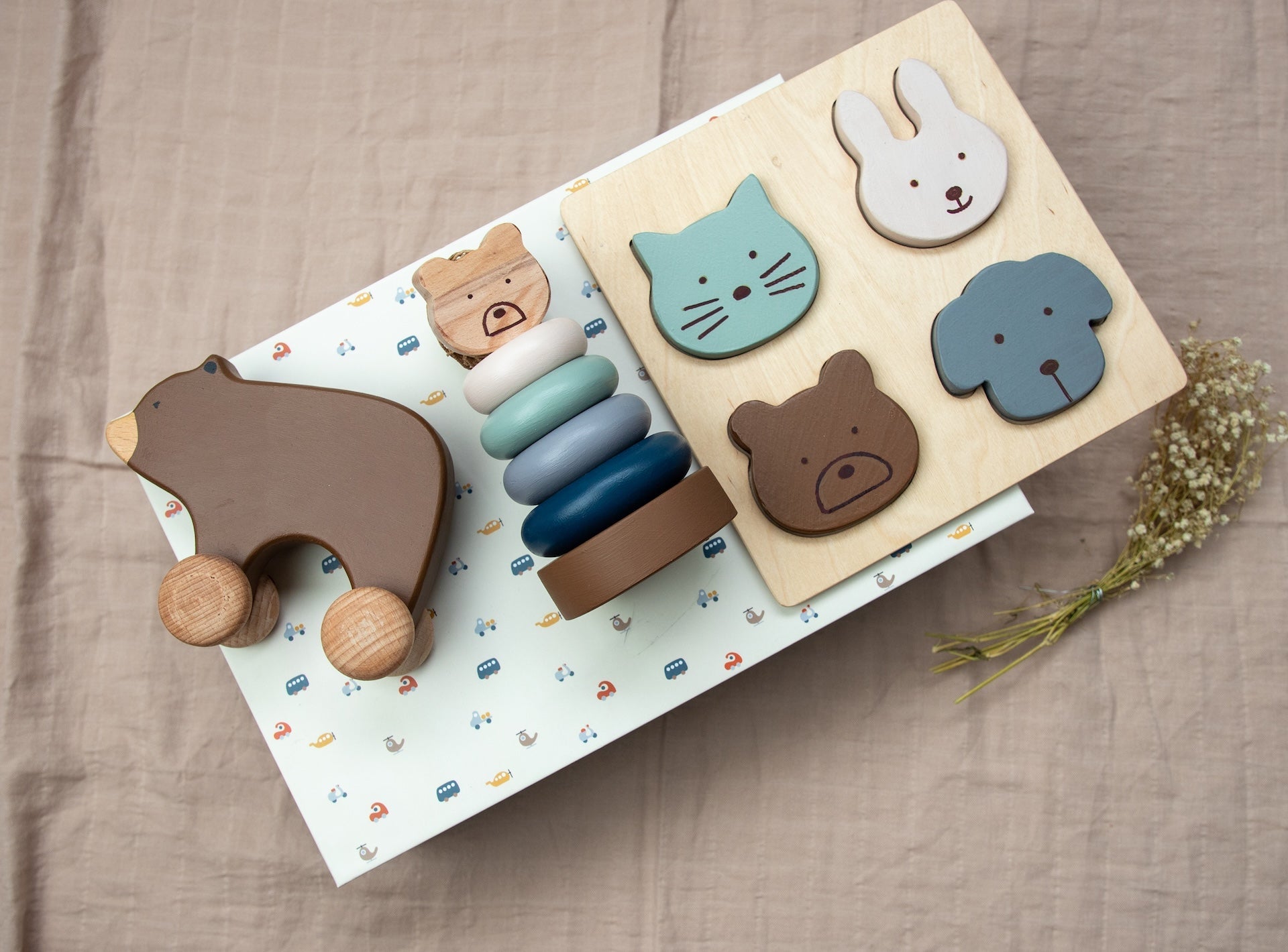 Birch & Bug Bear Toddler Gift Box – A Perfect First Birthday Gift - Gift Box