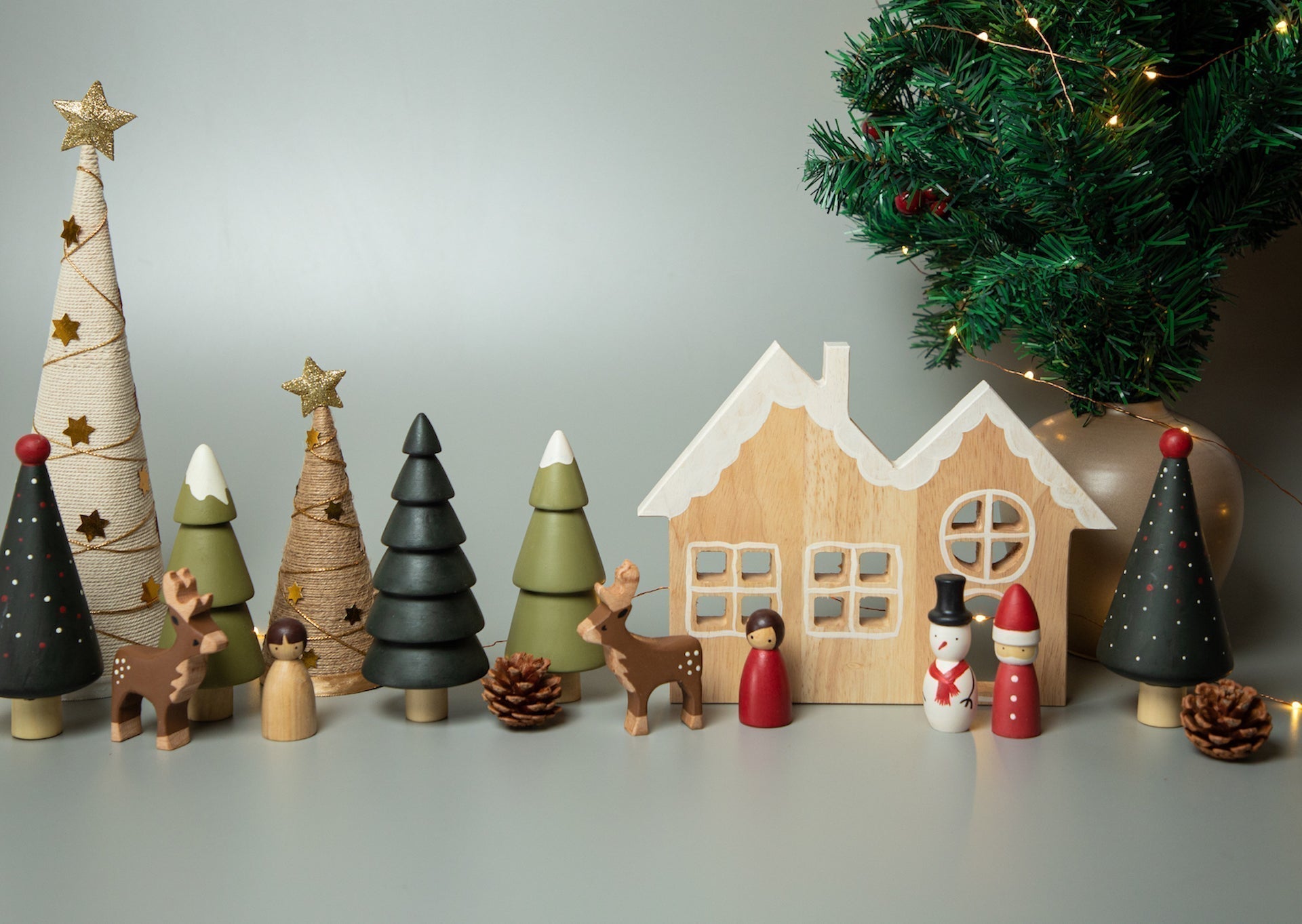 Birch & Bug Christmas Playset Gift Box - Age 2+ - Wooden Toys