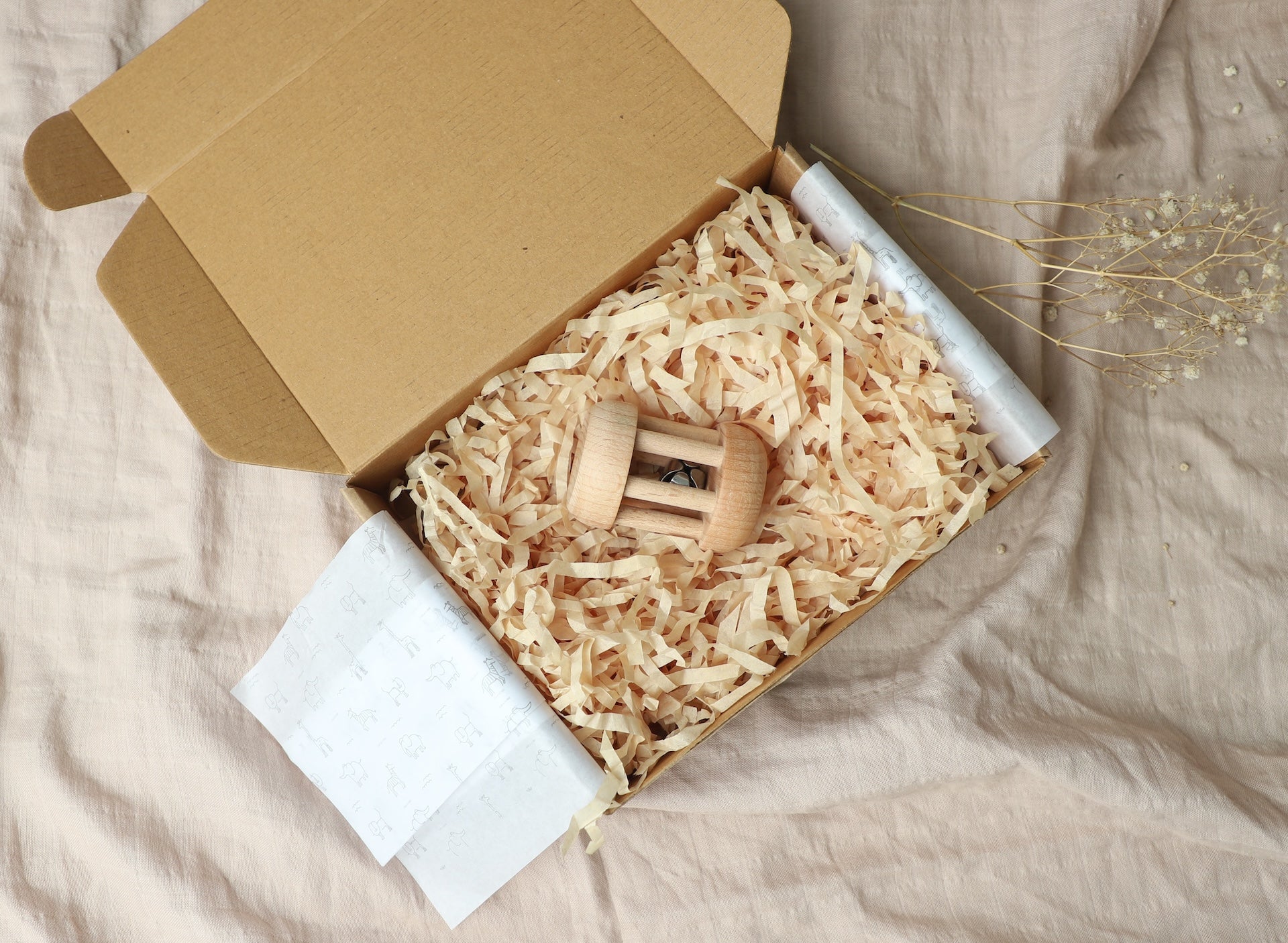 Birch & Bug Mini Cylinder Rattle – Natural - Rattle