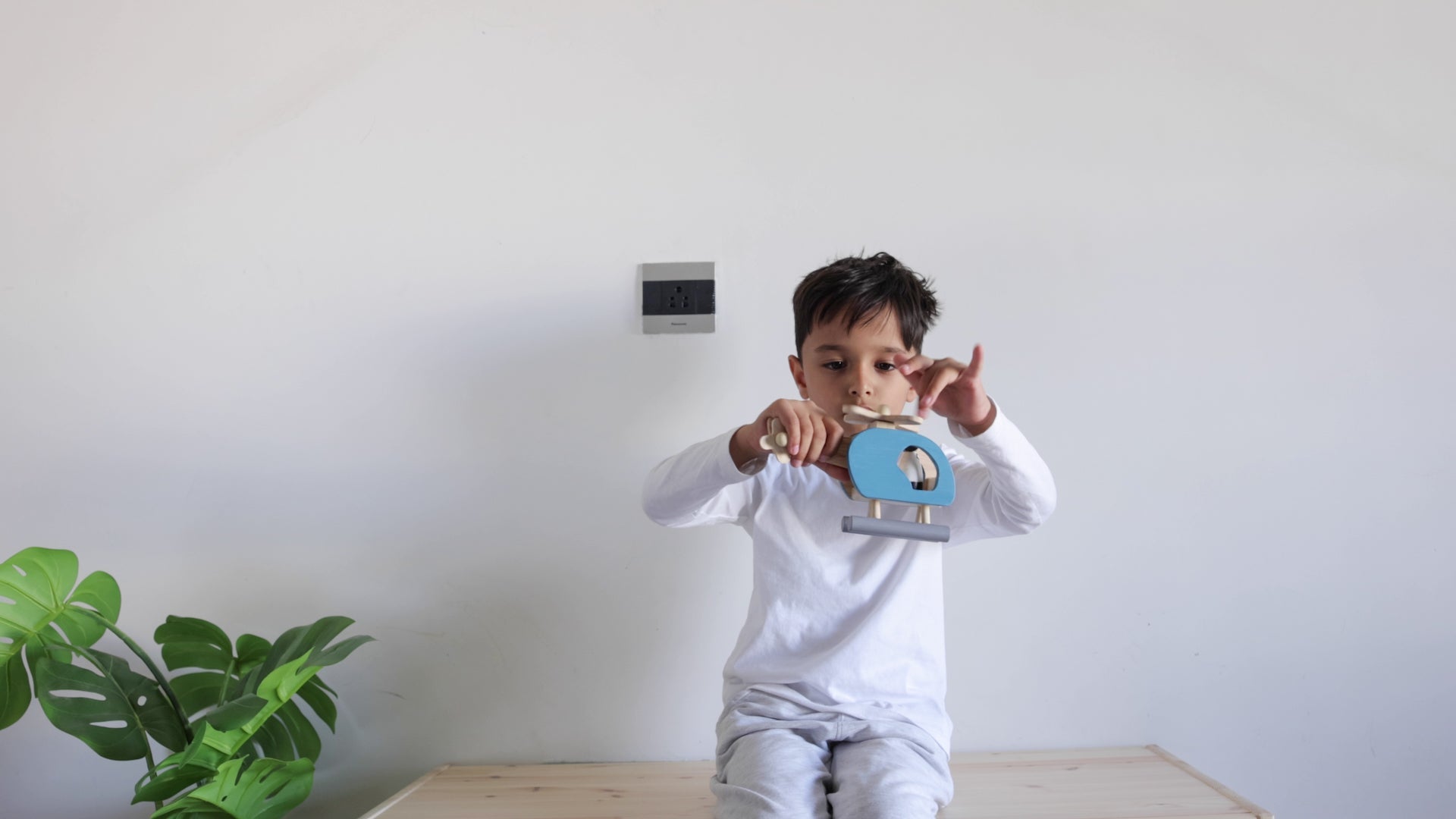 Birch & Bug Rescue - Rotor Helicopter - Wooden Vehicles