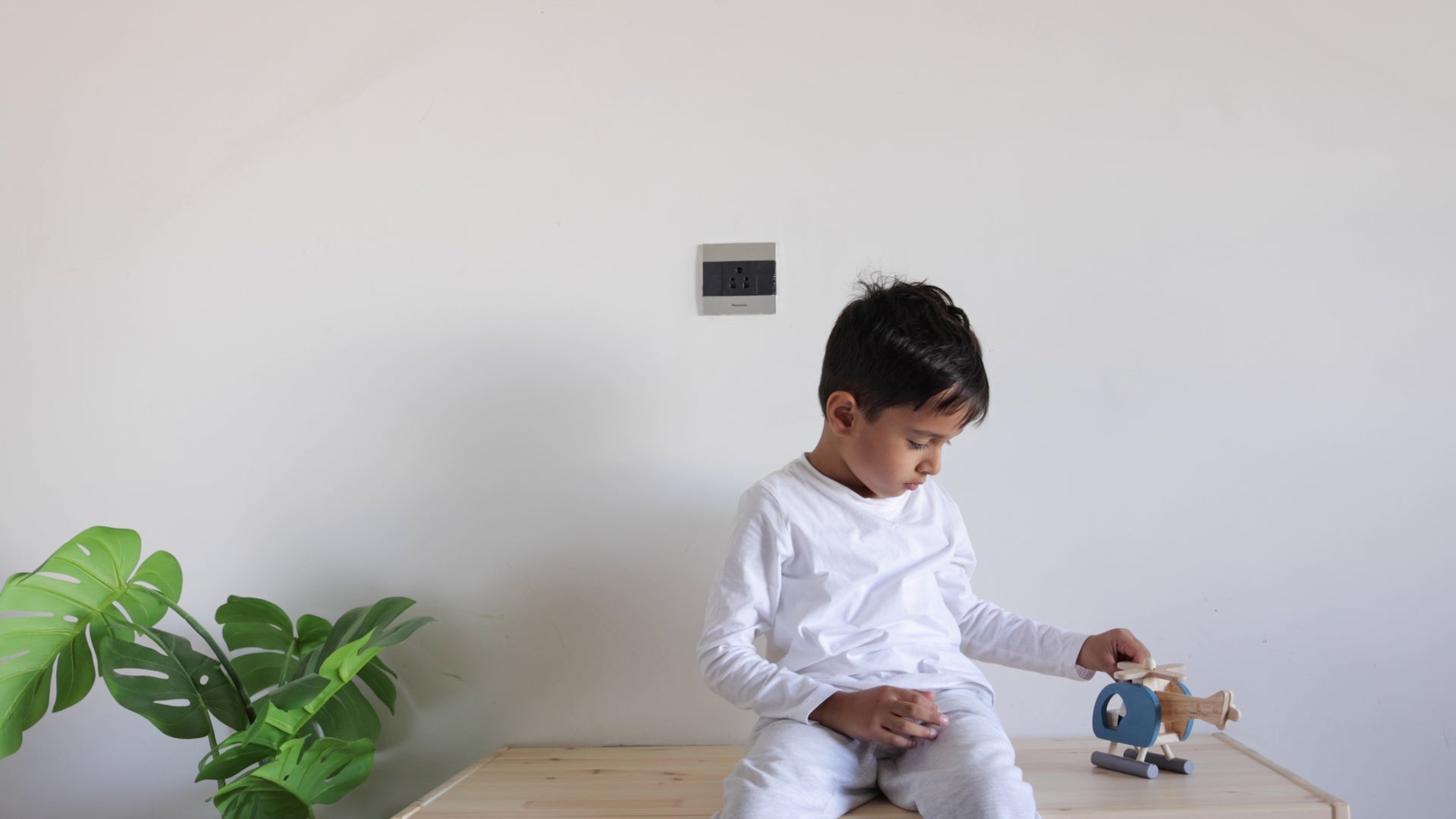 Birch & Bug Rescue - Rotor Helicopter - Wooden Vehicles