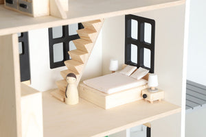 Birch WonderHome with Balcony and garage - 40pcs of furniture included - Pretend Play