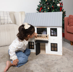 Birch WonderHome with Balcony and garage - 40pcs of furniture included - Pretend Play