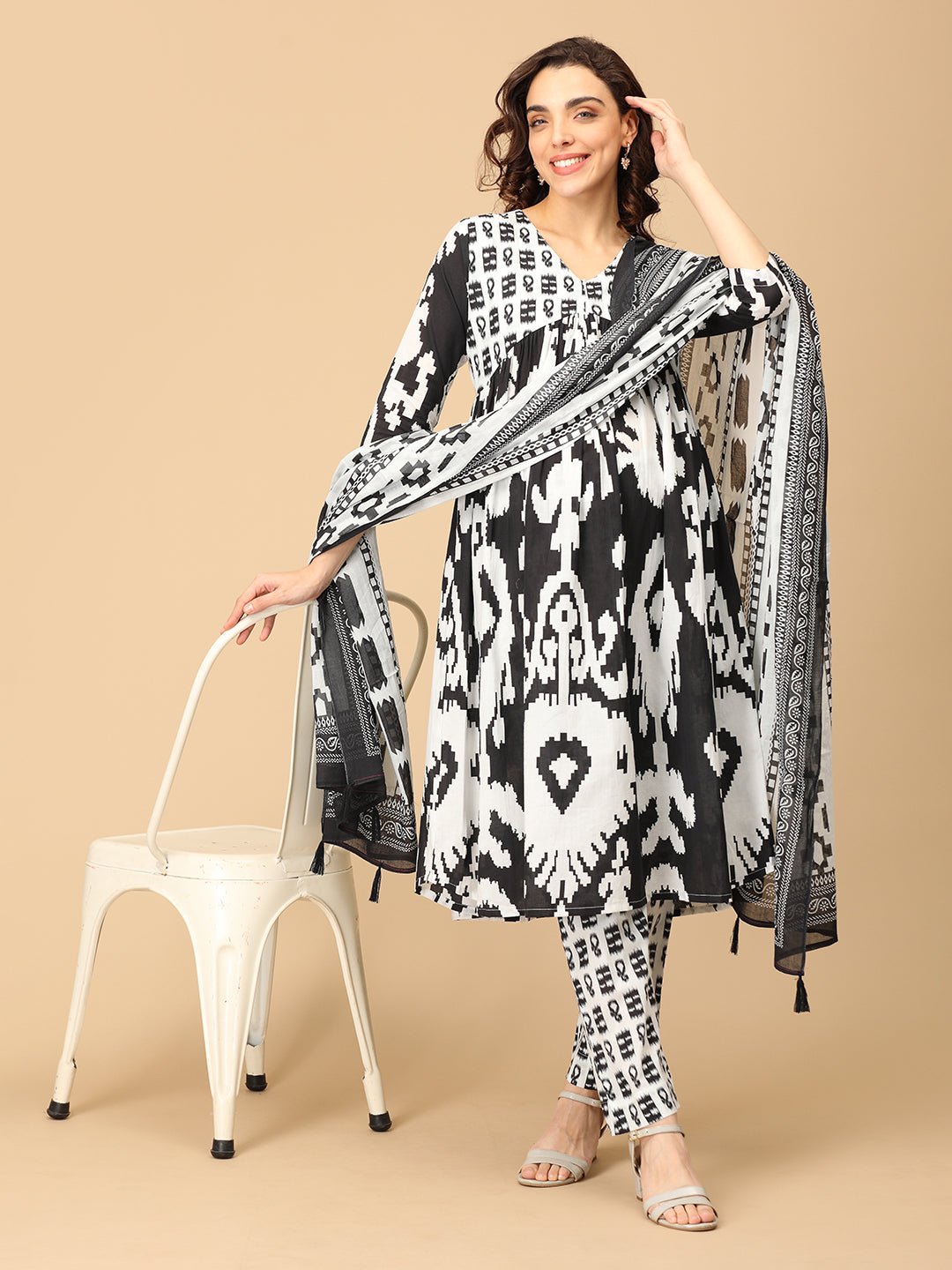 Bold Bindi Maternity and Nursing Kurta Set With Dupatta - MEW - SK - BLDBN - S