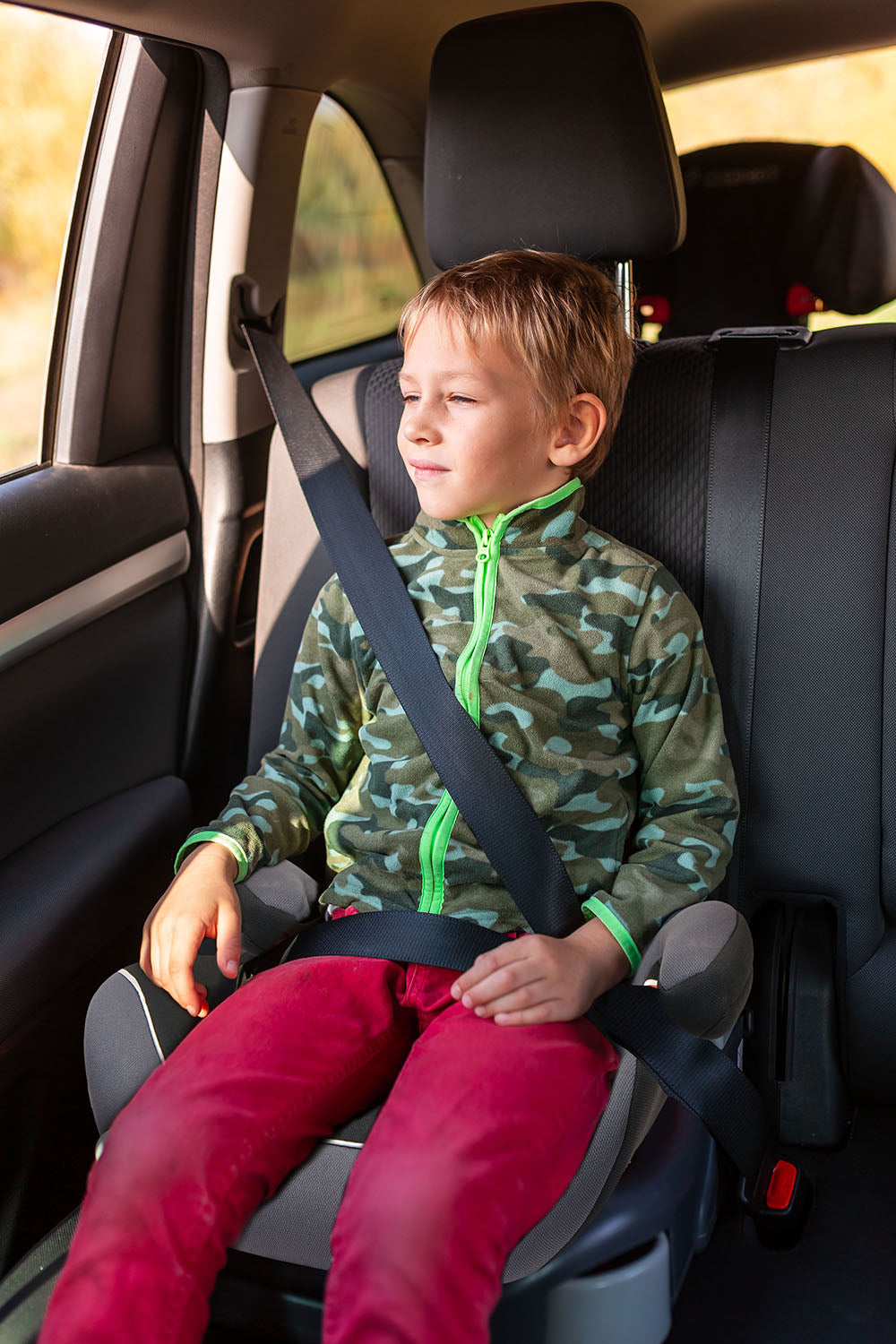 R for Rabbit Little Jack- Travel Friendly Booster Seat I Black Grey