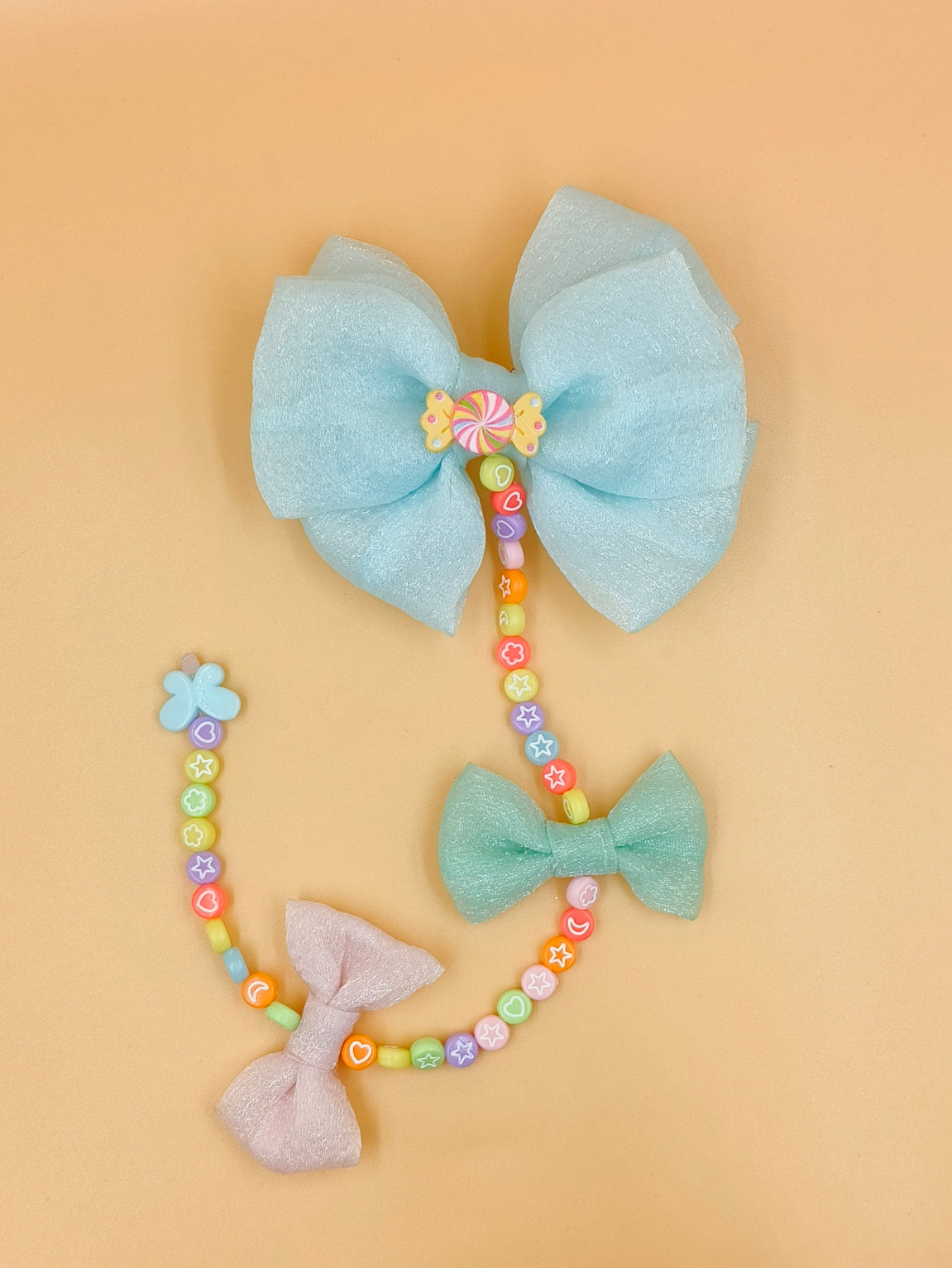 CHOKO Beads String Attached Shiny Green Bowie Hairclip