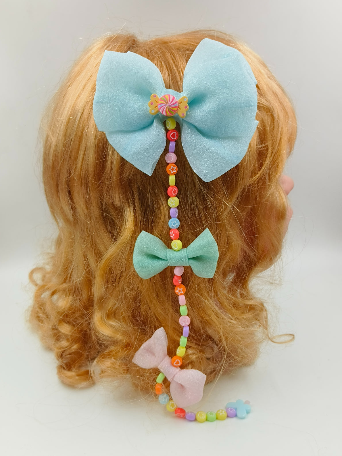CHOKO Beads String Attached Shiny Green Bowie Hairclip