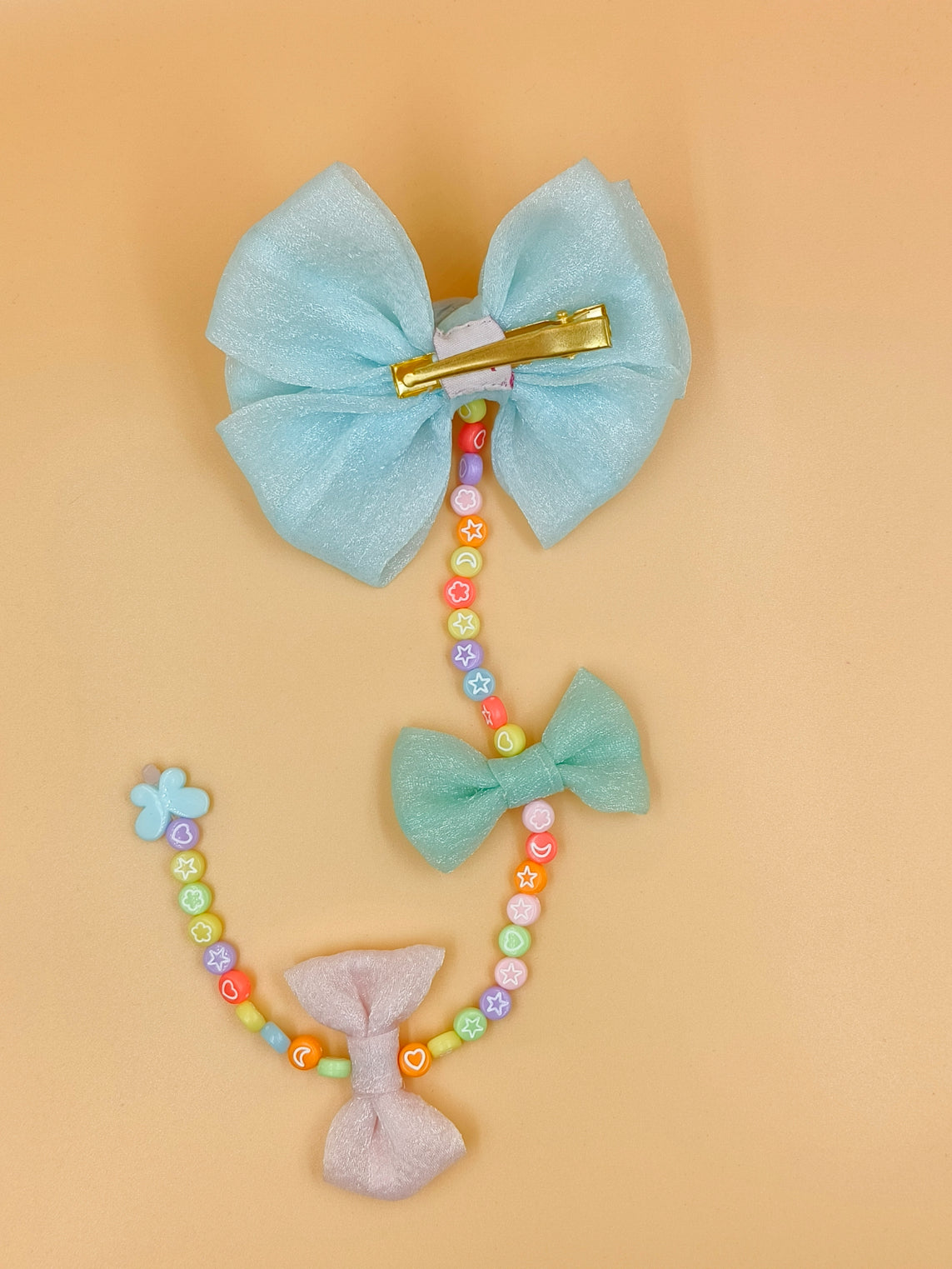 CHOKO Beads String Attached Shiny Green Bowie Hairclip