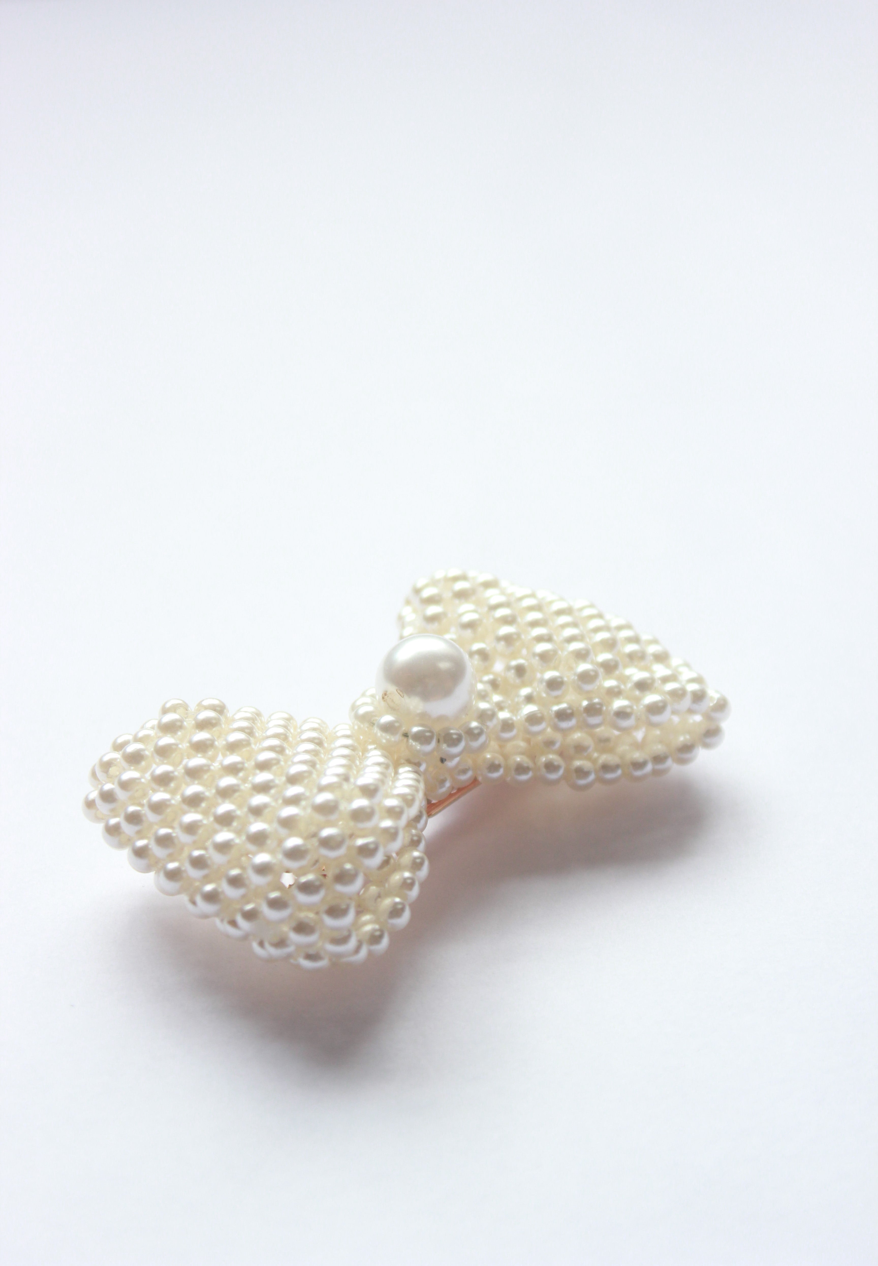 CHOKO Off White Bow Detailing Hairclip - Off White - CHK211