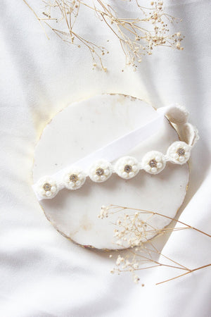 CHOKO Pearl Flower Detailing Headband - White - CHK013
