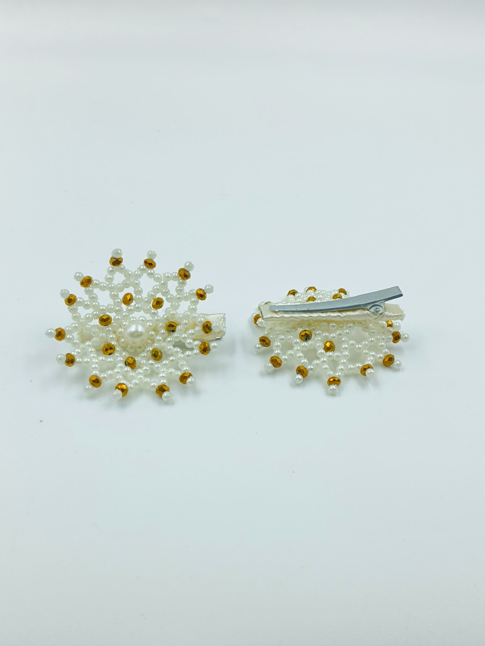 Choko Snowflake Hairclips - White, Gold - 240CHK28