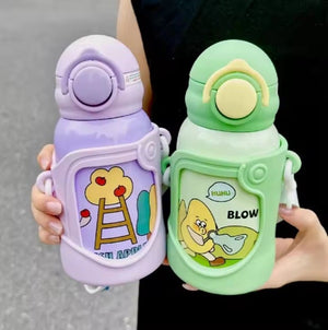 CuddleNest Stainless Steel Kids Water Bottle – 500ml | Double Wall, Straw Lid, Cartoon Print - Multicolored