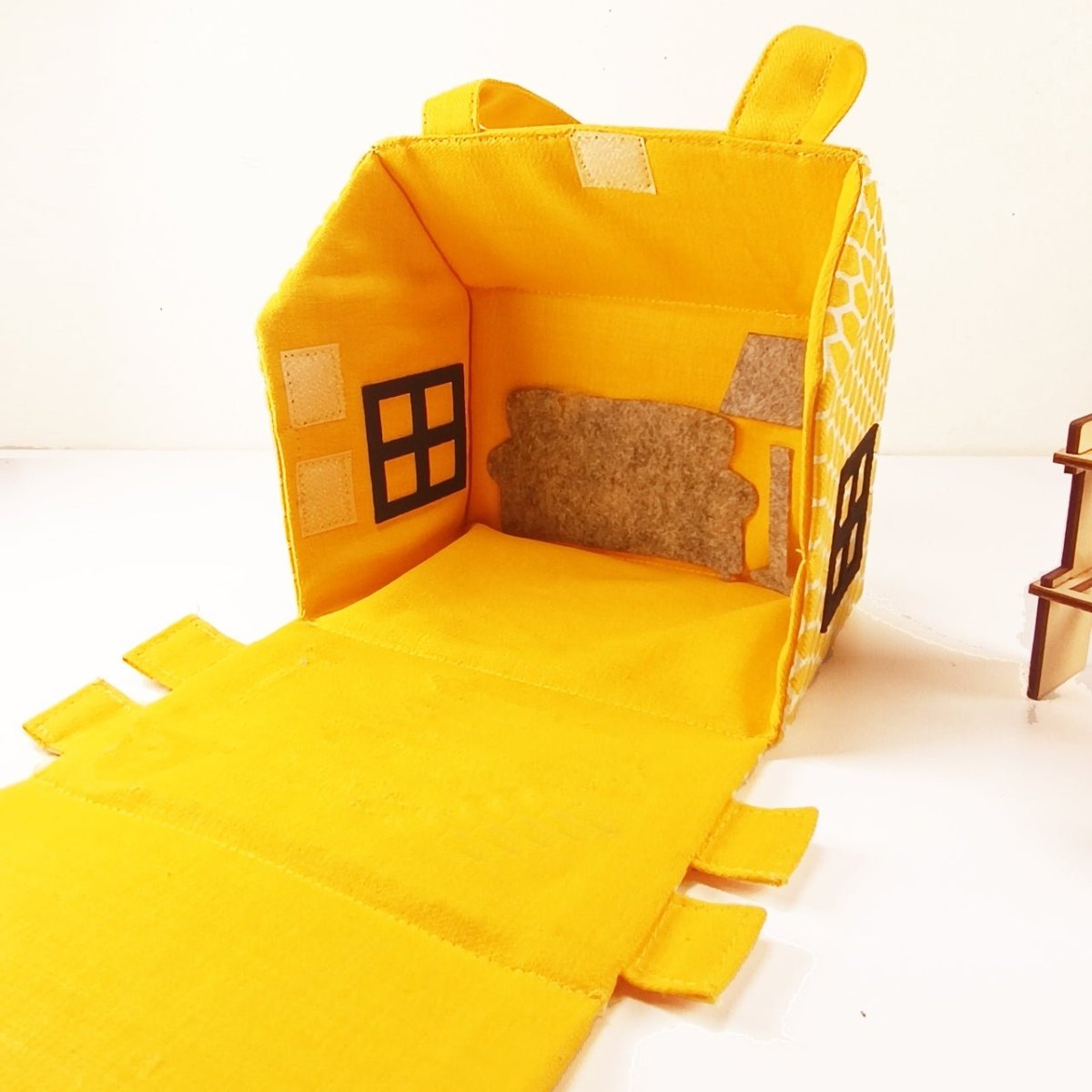 CuddlyCoo Fabric Doll House- House - CCDOLLHOUSEBAGHOUSE
