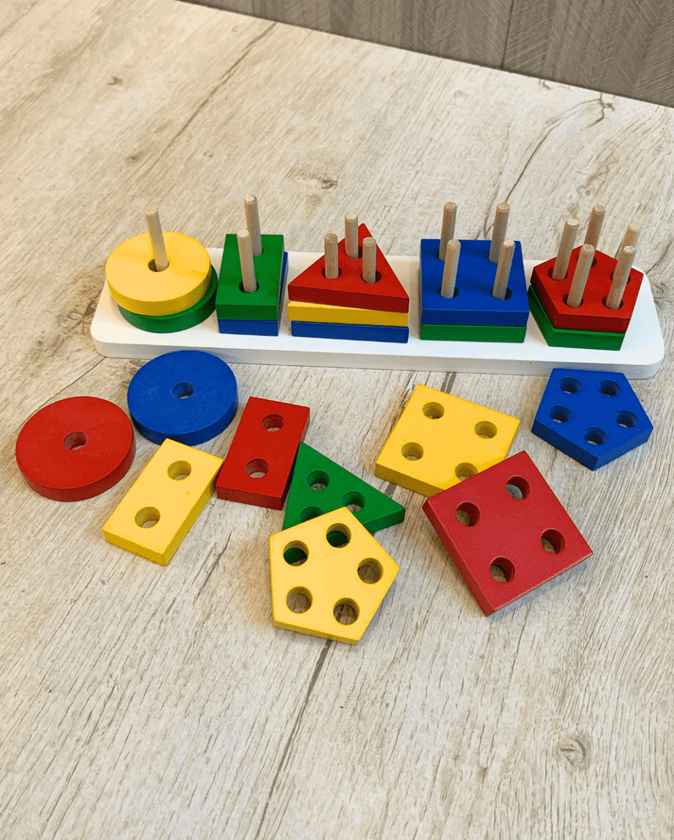 Earthytweens 5 Shapes Large Wooden Geometric Sorter - ET124
