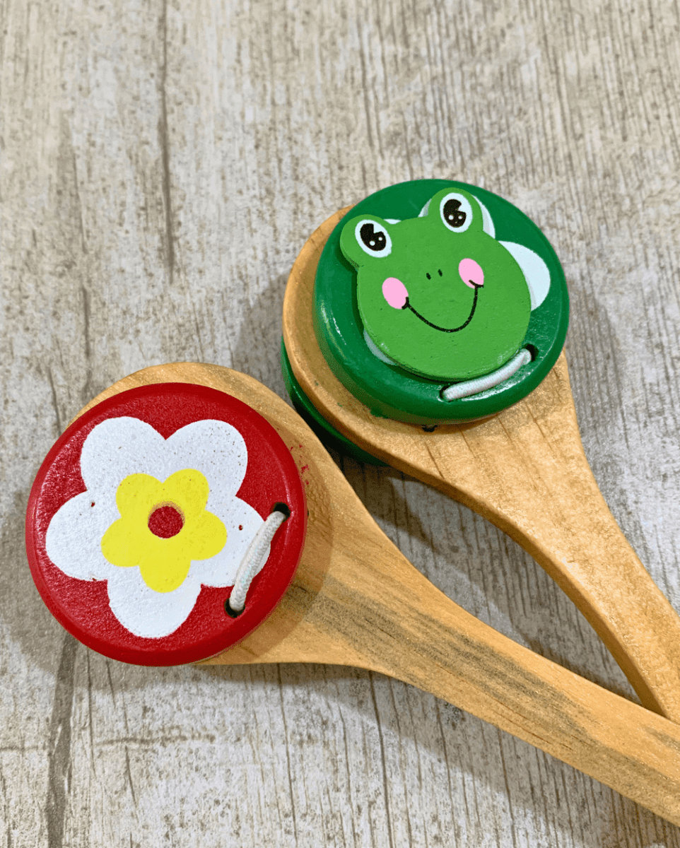 Earthytweens Wooden Baby Clapper (Set Of 2)- Multicolor - ET90