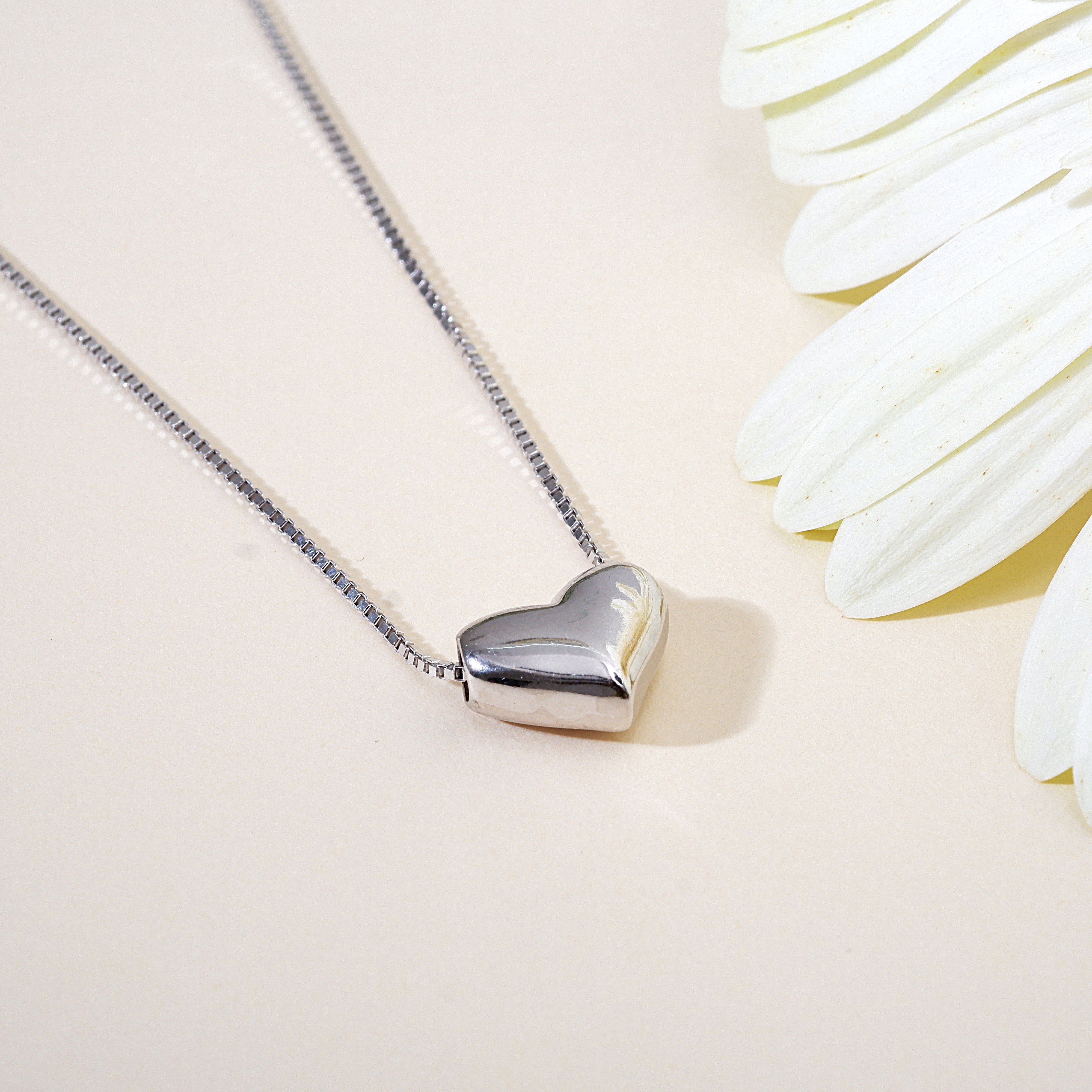 Elegante Women - Heart Chain Pendant - PN654