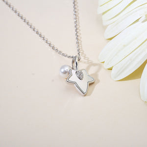 Elegante Women - Leaf Chain Pendant - PN5467
