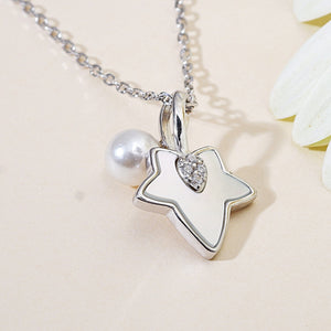 Elegante Women - Leaf Chain Pendant - PN5467