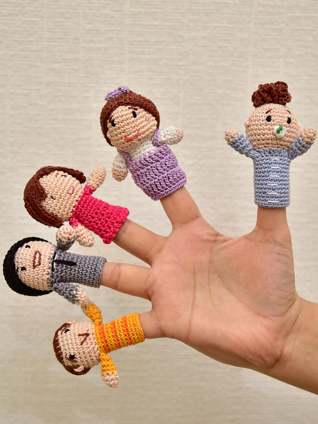Happy Threads | Family Finger Puppets – Handcrafted Amigurumi Set | Soft, Educational & Imaginative Toy for Kids
