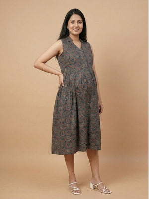 Green Era Maternity And Nursing Sleeveless Dress - S Maternity Casual Dress