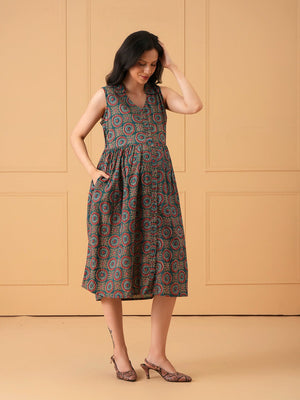Green Era Maternity And Nursing Sleeveless Dress - S Maternity Casual Dress