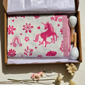 Gudgoodie Baby Gift Set Muslin Dohar and Maracas - Magical Unicorns - GFDH045T13