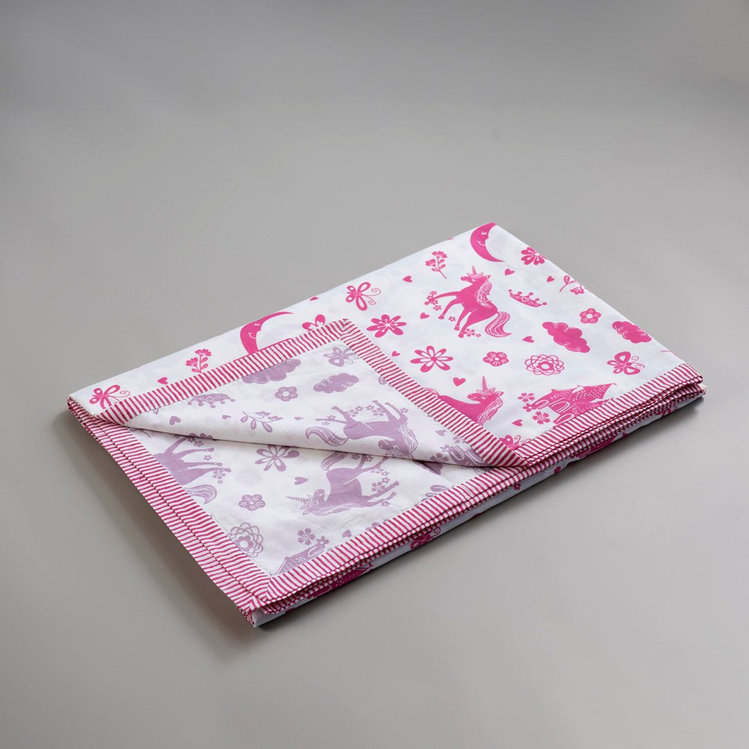 Gudgoodie Baby Gift Set Muslin Dohar and Maracas - Magical Unicorns - GFDH045T13
