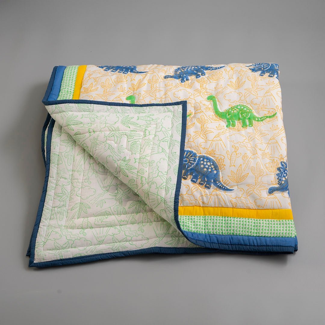Gudgoodie Premium Cotton Muslin AC Quilt Blanket - Dinosaur Pals - BLQT010T13