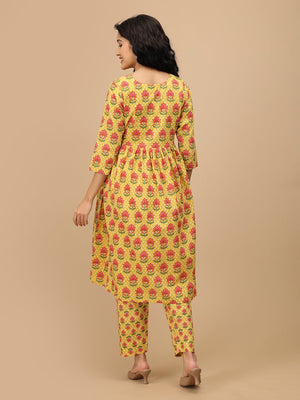 Back view of Gulmohar Grace maternity kurta set from The Mom Store