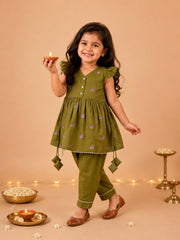 Gungun Girls Embroidered Kurta Set