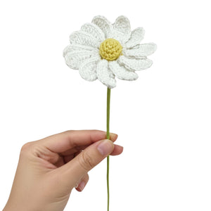 Happy Threads Crochet Daisy Décor red | The Mom Store - Single stem flowers