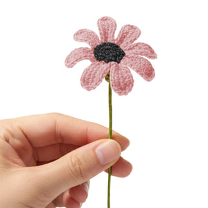 Happy Threads Crochet Daisy Flower light pink | The Mom Store - Single stem flowers
