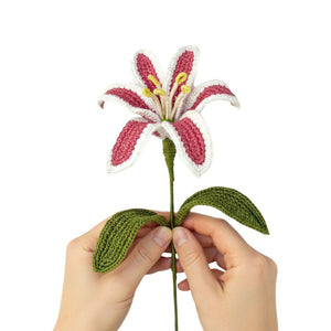 Happy Threads Crochet Lily Flowers light pink | The Mom Store - Single stem flowers