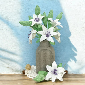 Happy Threads Crochet White Lily Bud white | The Mom Store - Single stem flowers
