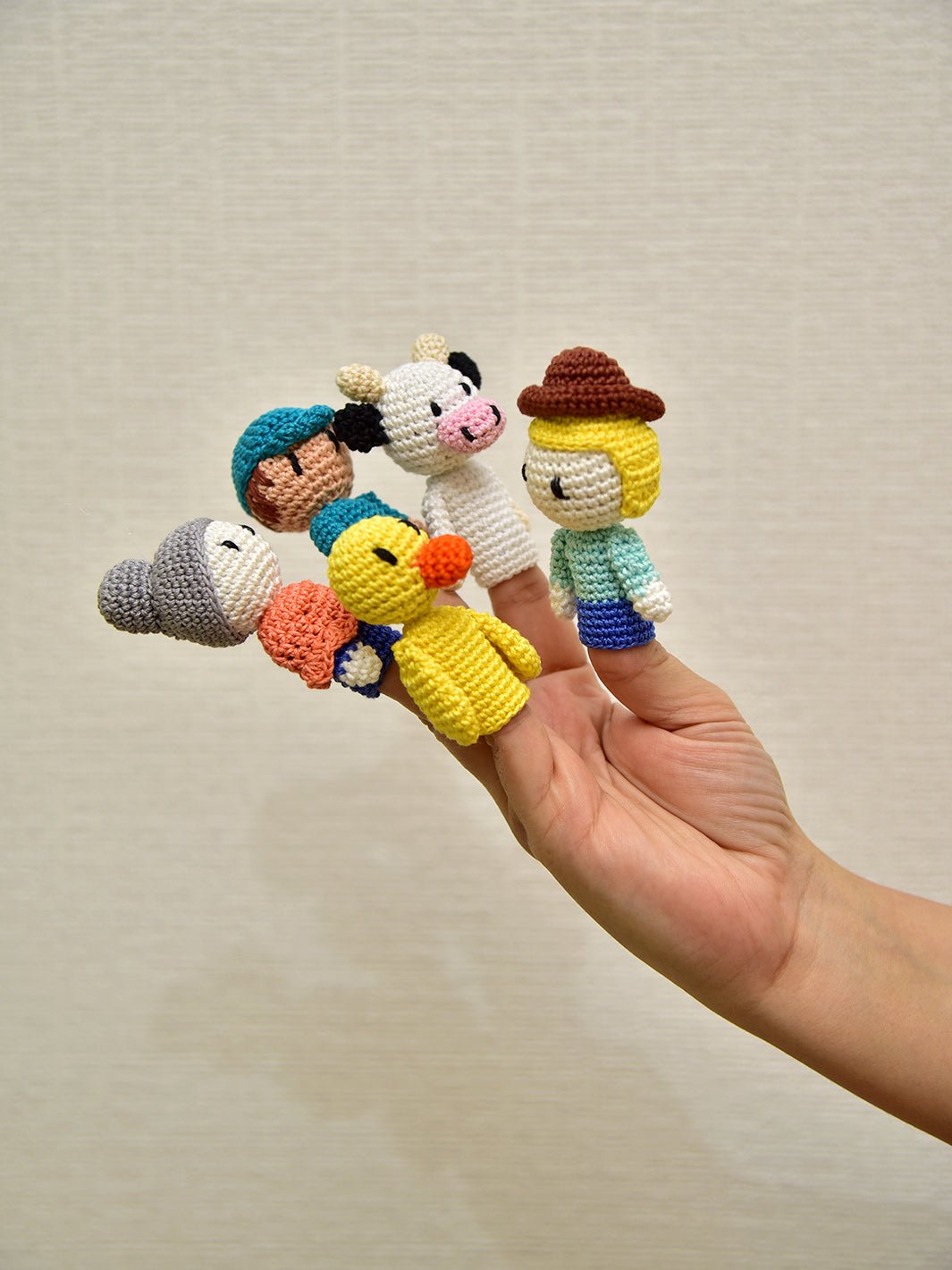 Happy Threads | Ranch Pals Finger Puppets – Handcrafted Amigurumi Farm Animal Set | Soft & Imaginative Toy for Kids - Crochet Toy