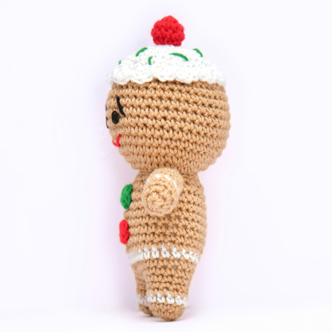 Happy Threads | Sweetest Time of the Year Crochet Figurine | Handmade Gingerbread - Cupcake Amigurumi - Christmas Decor