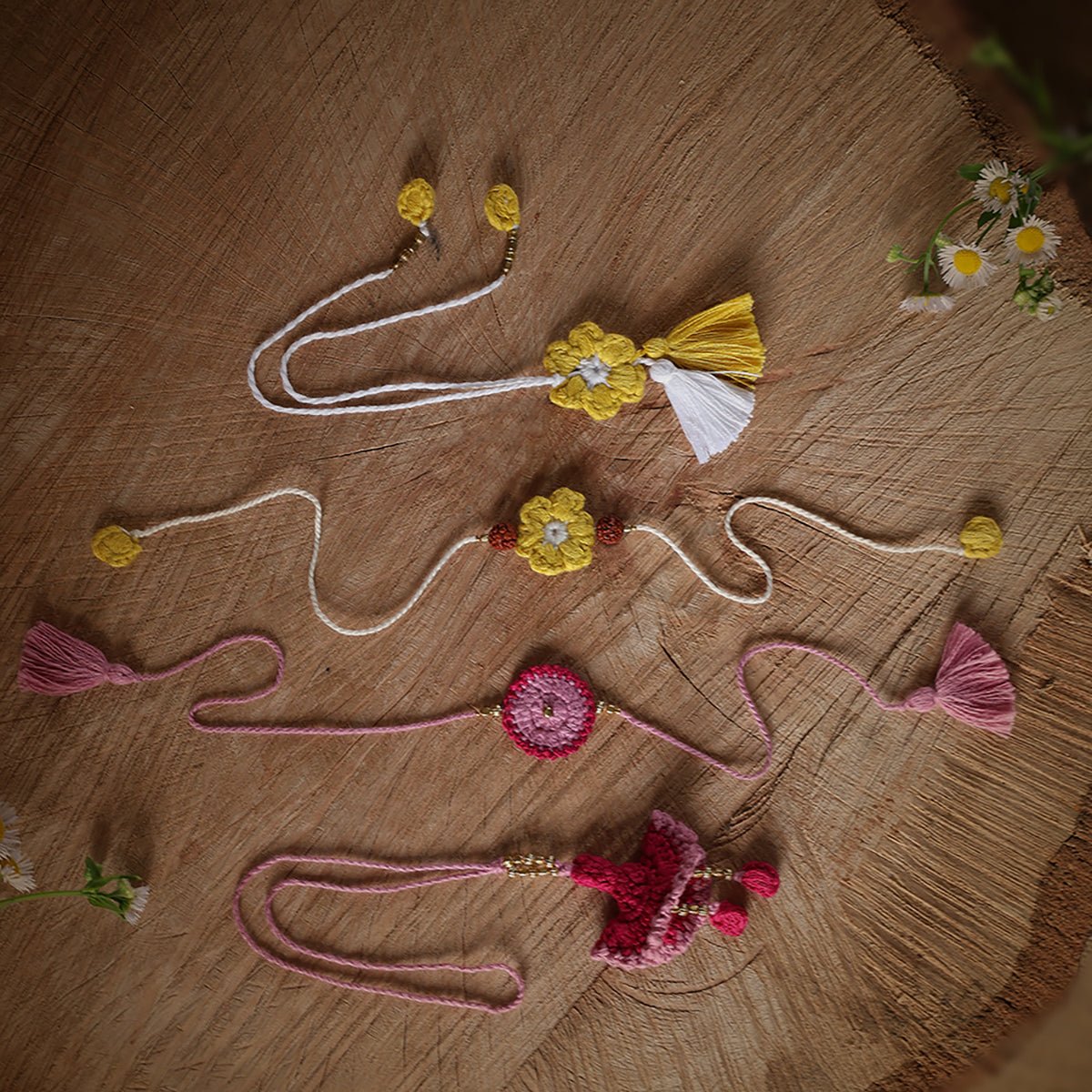 Himalayan Blooms Rakhi and Lumba Set - HBrl2 - glkl - 00