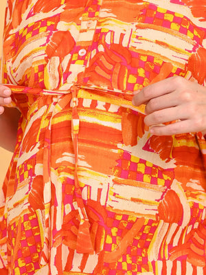 Hues & Honey Maternity and Nursing Kaftan Nighty detailed close-up of adjustable waist tie being fastened at empire waist.