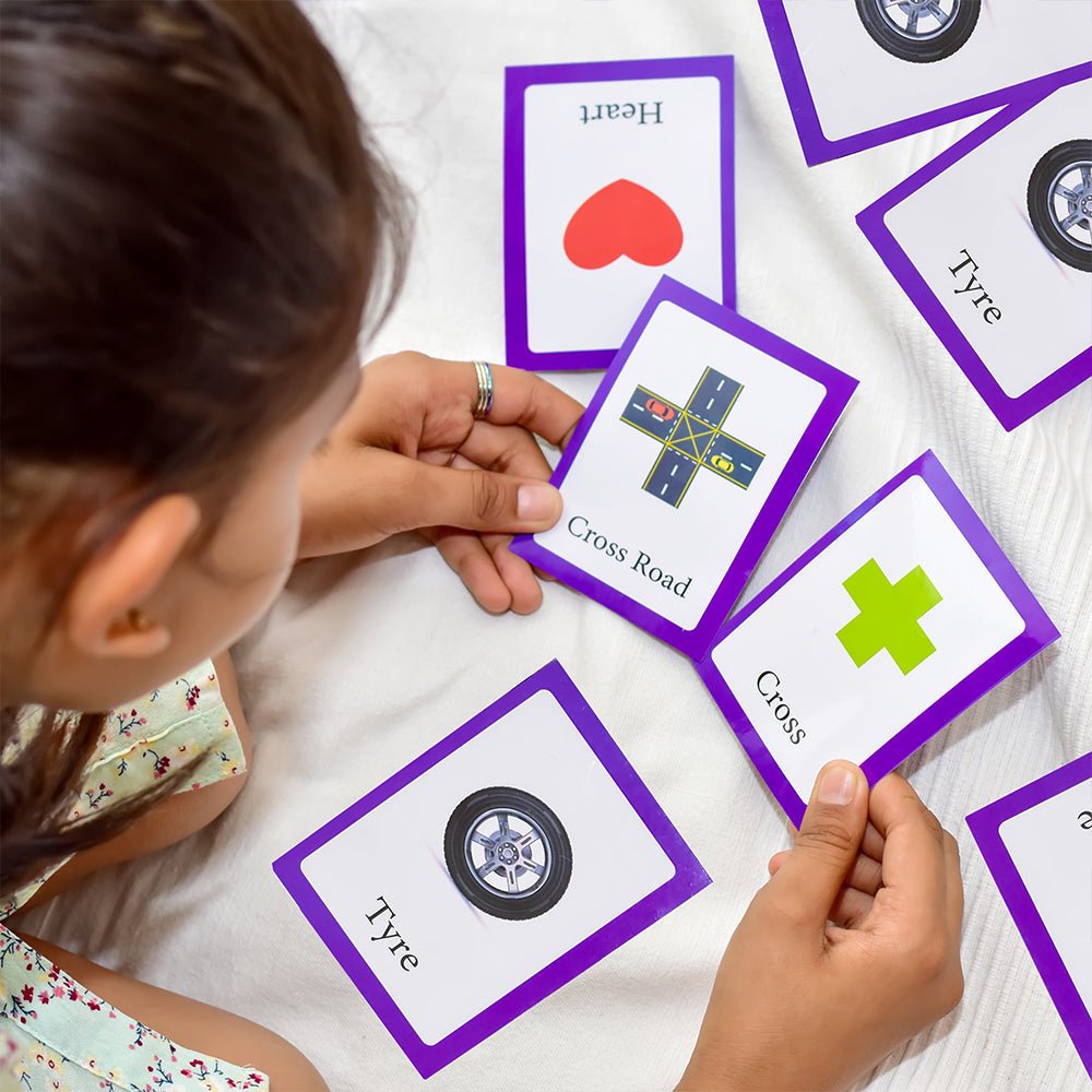 iLearnNgrow Baby's First Shape Flash Cards - Baby's First Shape Flash Cards