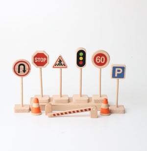 Birch & Bug Traffic Signs Set of 10 - Wooden Toy | The Mom Store - The Mom Store