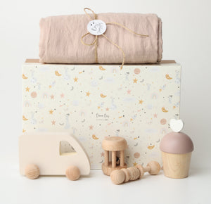 Birch & Bug Sweet Dreams Newborn Gift Box | The Mom Store - The Mom Store