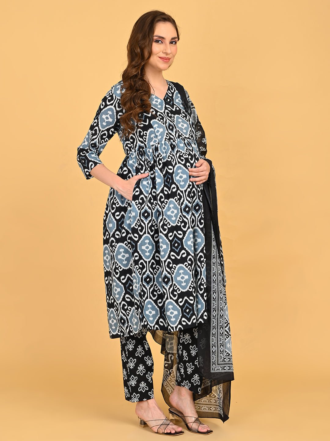 Model posing in IIvory Shadow Maternity and Nursing Kurta Set With Dupatta highlighting coordinated blue print and maternity comfort.