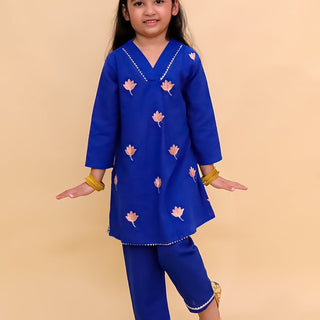 Kamal Vatika Girls Embroidered Kurta Set - KES - BK - KMVTG - 0 - 6