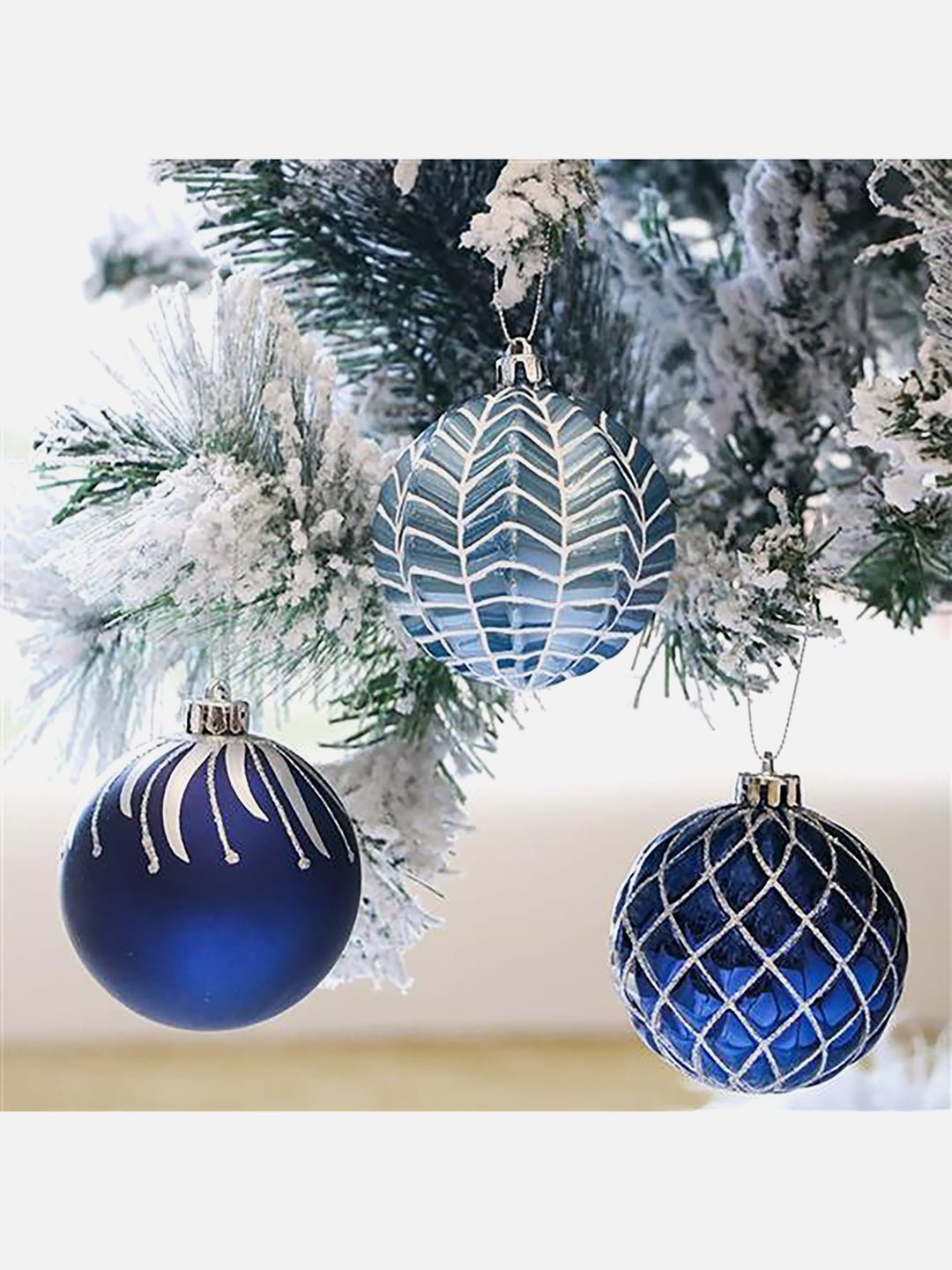 Little Surprise Box, 16 pcs Christmas Ball Tree ornaments XMAS Decoration Set - 16BLSIL Christmas Decor